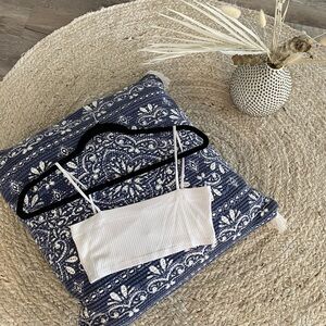 LF Emma and Sam crop top xs